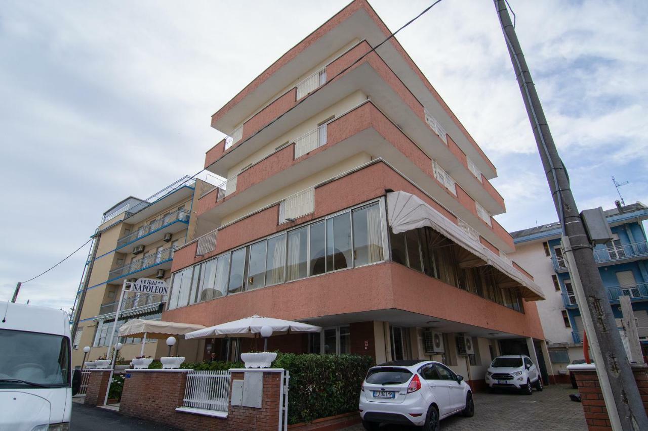 Hotel Napoleon Riccione Exterior photo